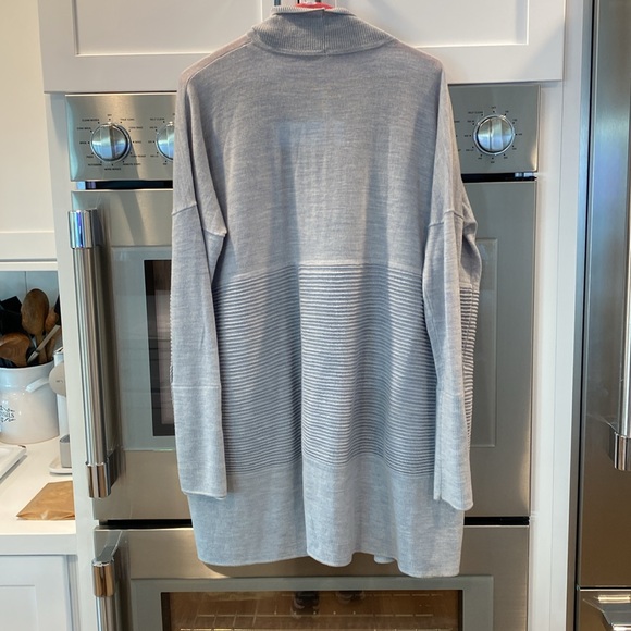 Lululemon Sit in Lotus Wrap cardigan in excellent condition. - Picture 2 of 5